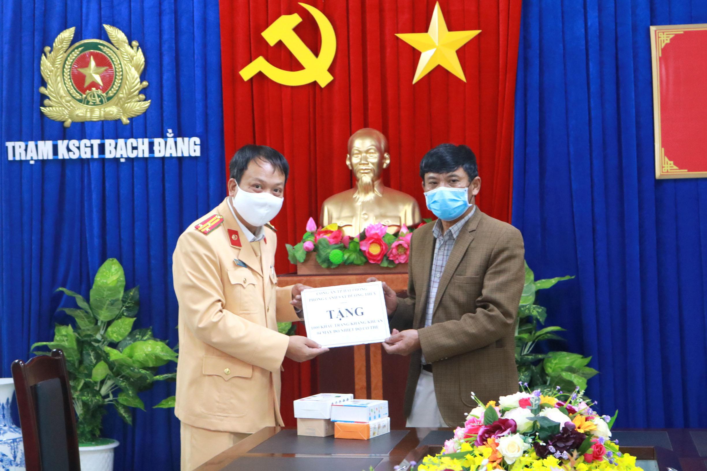 Phòng Cảnh sát đường thủy: Hỗ trợ phòng, chống dịch Covid-19  tại địa bàn đơn vị đóng quân